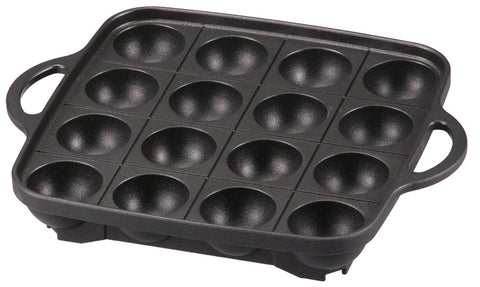 Iwatani front view showing 16-hole takoyaki pan and compact profile benefit