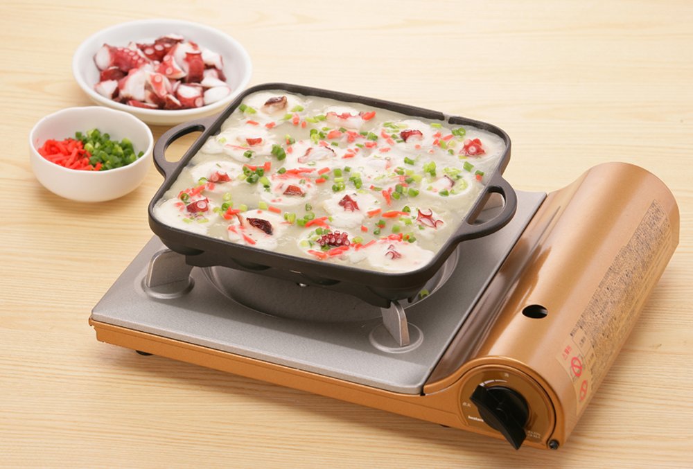 Iwatani pan placed on cassette-feu stove showing portable tabletop cooking