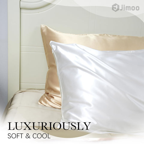 J JIMOO model sleeping to show reduced hair friction and smoother morning hair