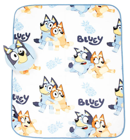 Jay Franco Bluey & Bingo blanket flat-lay showing soft fleece texture for cozy comfort