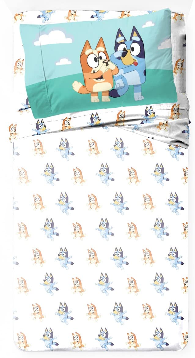 Jay Franco Bluey fitted sheet pocket detail demonstrating secure fit