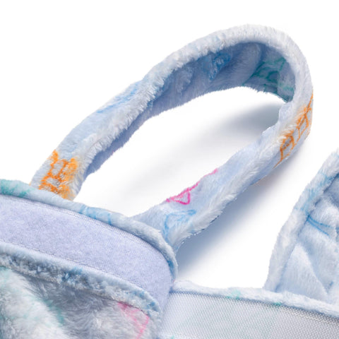 Jay Franco Bluey set in use with child wrapped in towel after bath demonstrating easy wear