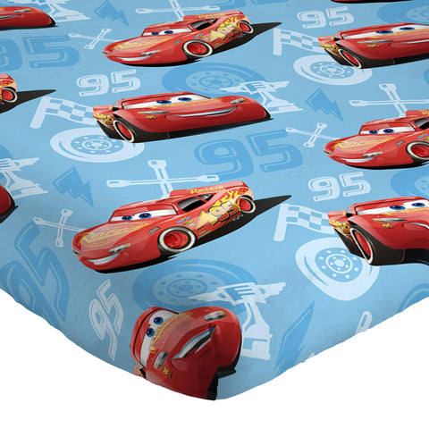 Jay Franco flat sheet pattern detail displaying Lightning McQueen art and vibrant colors