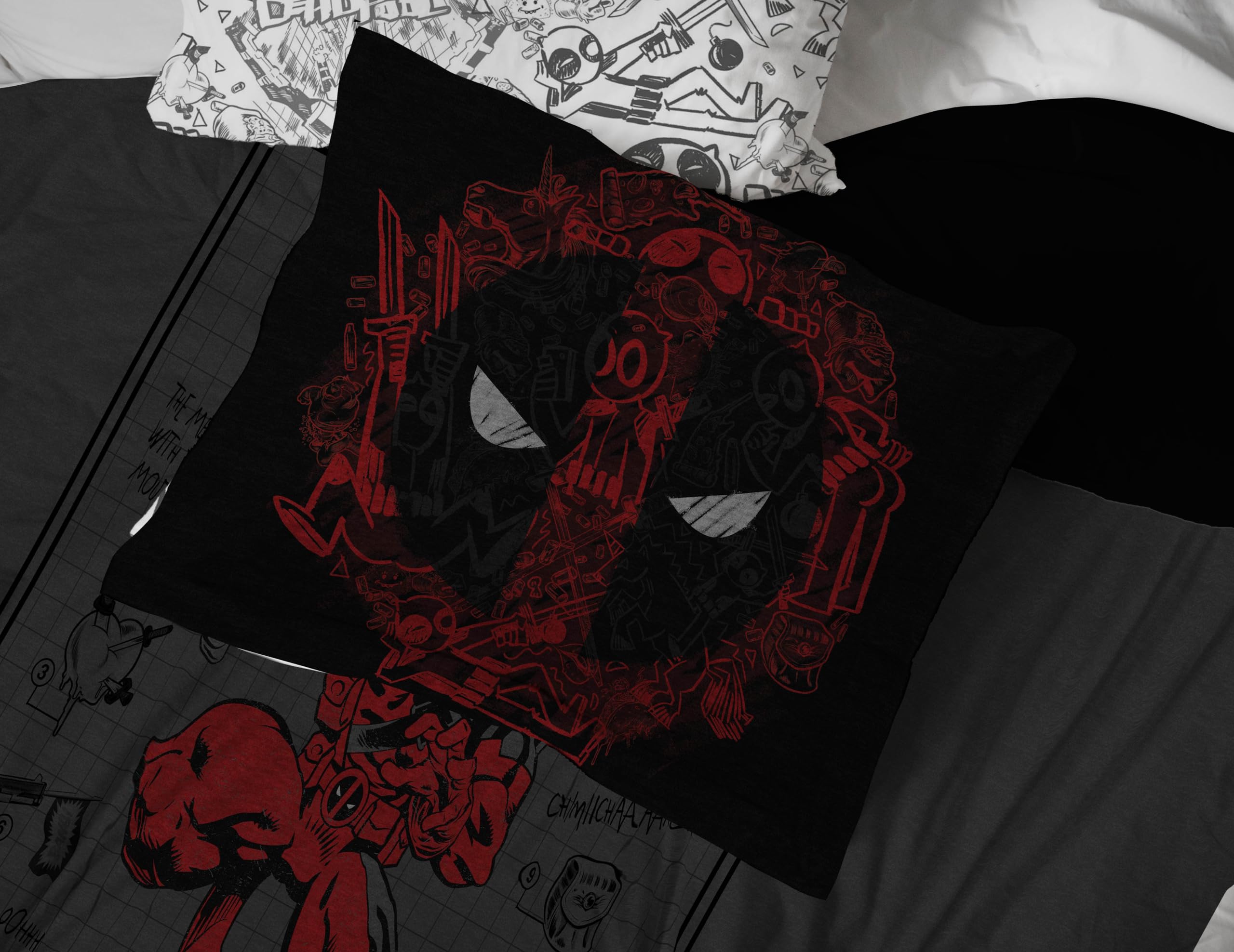 Jay Franco Deadpool fitted sheet elastic corner showing secure mattress fit