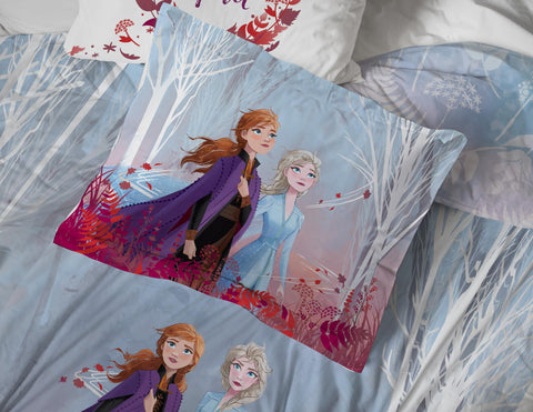 Jay Franco styled bedroom with set in place illustrating cozy Frozen 2 sleep space