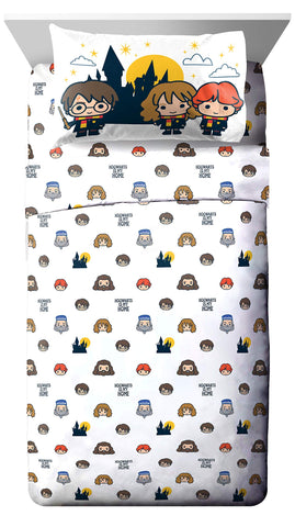 Jay Franco character print close-up highlighting vibrant Harry Potter colors