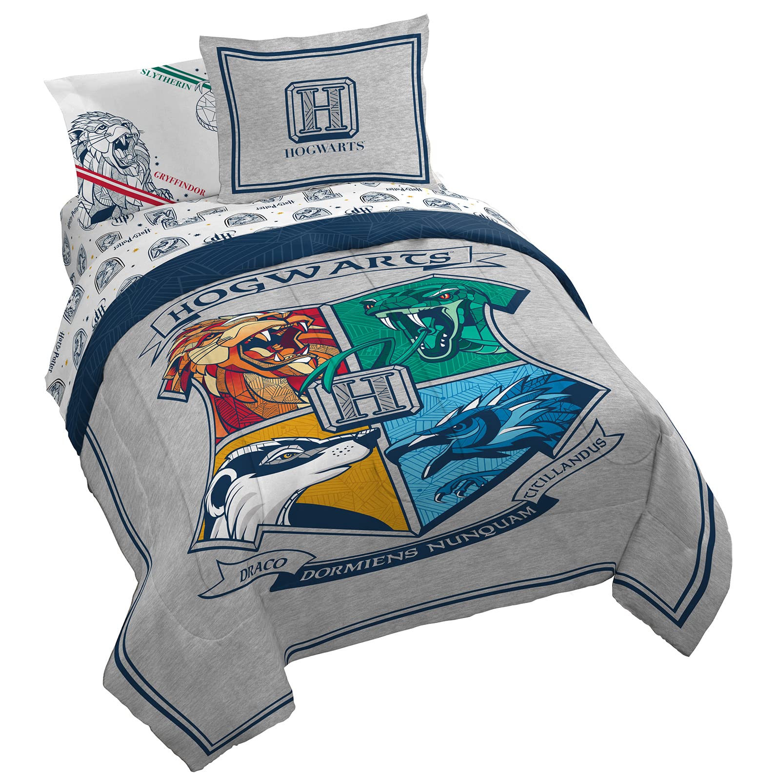 Jay Franco front view of Harry Potter comforter showing full bed styling and themed appeal