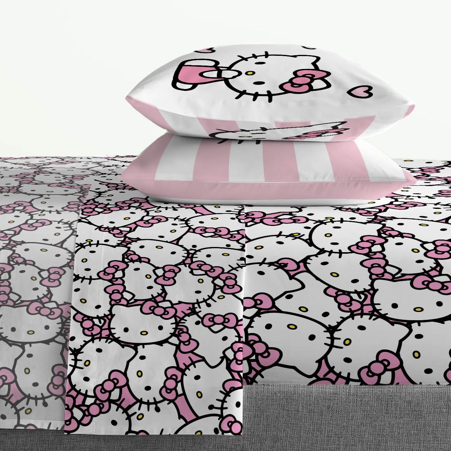 Jay Franco fitted sheet corner showing elastic pocket, ensuring a snug mattress fit