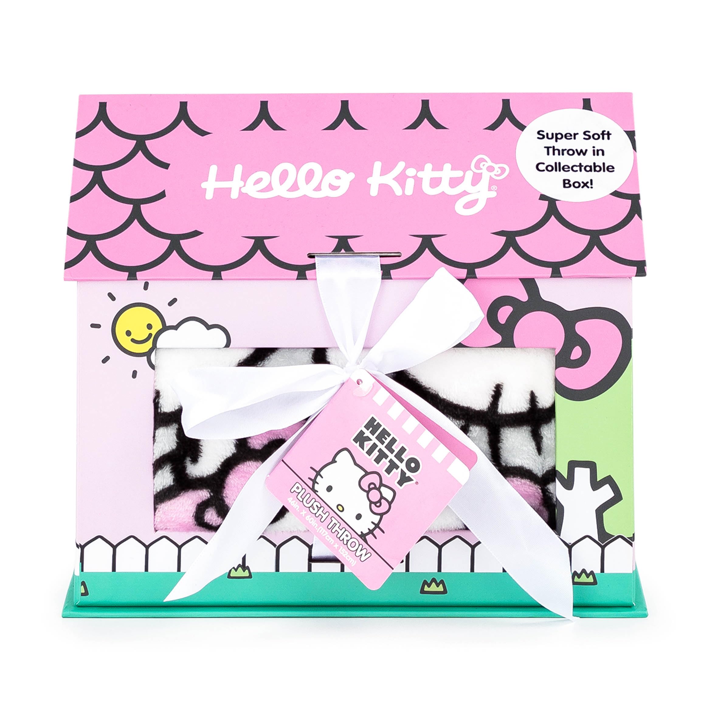 Jay Franco Hello Kitty close-up of fleece texture for soft comfort