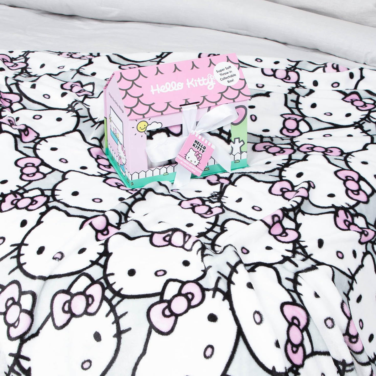 Jay Franco Hello Kitty front view shows colorful design and cozy appeal