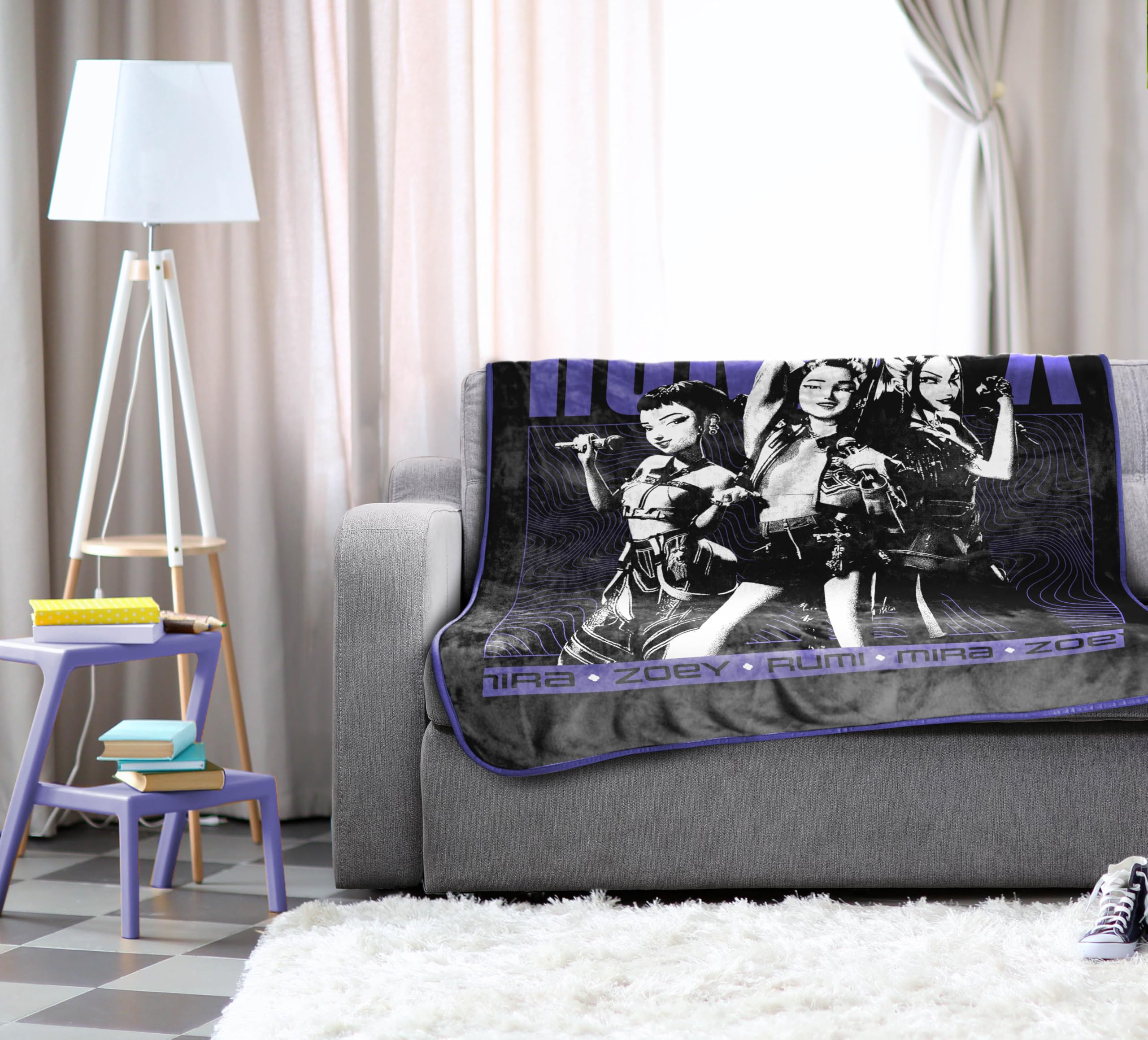 Jay Franco Huntrix folded throw compact for travel and dorm room convenience