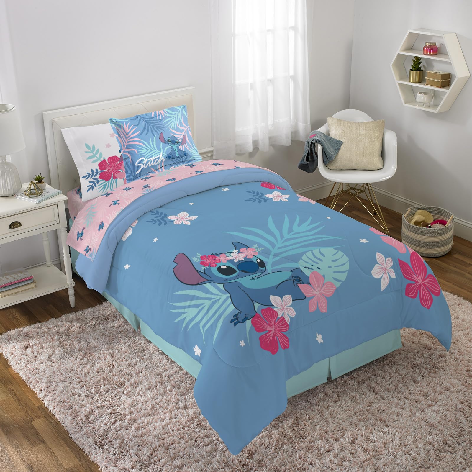 Jay Franco front packaging showing Lilo & Stitch and set contents for easy identification
