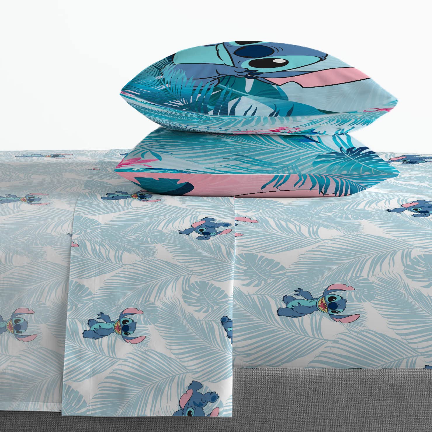 Jay Franco plush throw blanket texture for added warmth and soft comfort