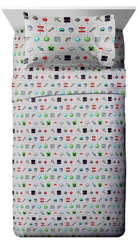 Jay Franco front packaging showing Minecraft design and set contents for easy identification and gifting