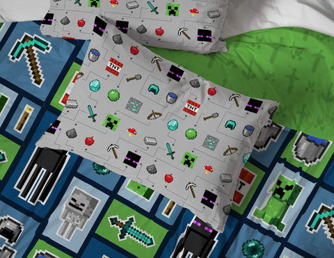 Jay Franco bedding on full bed demonstrating real-size coverage and scale