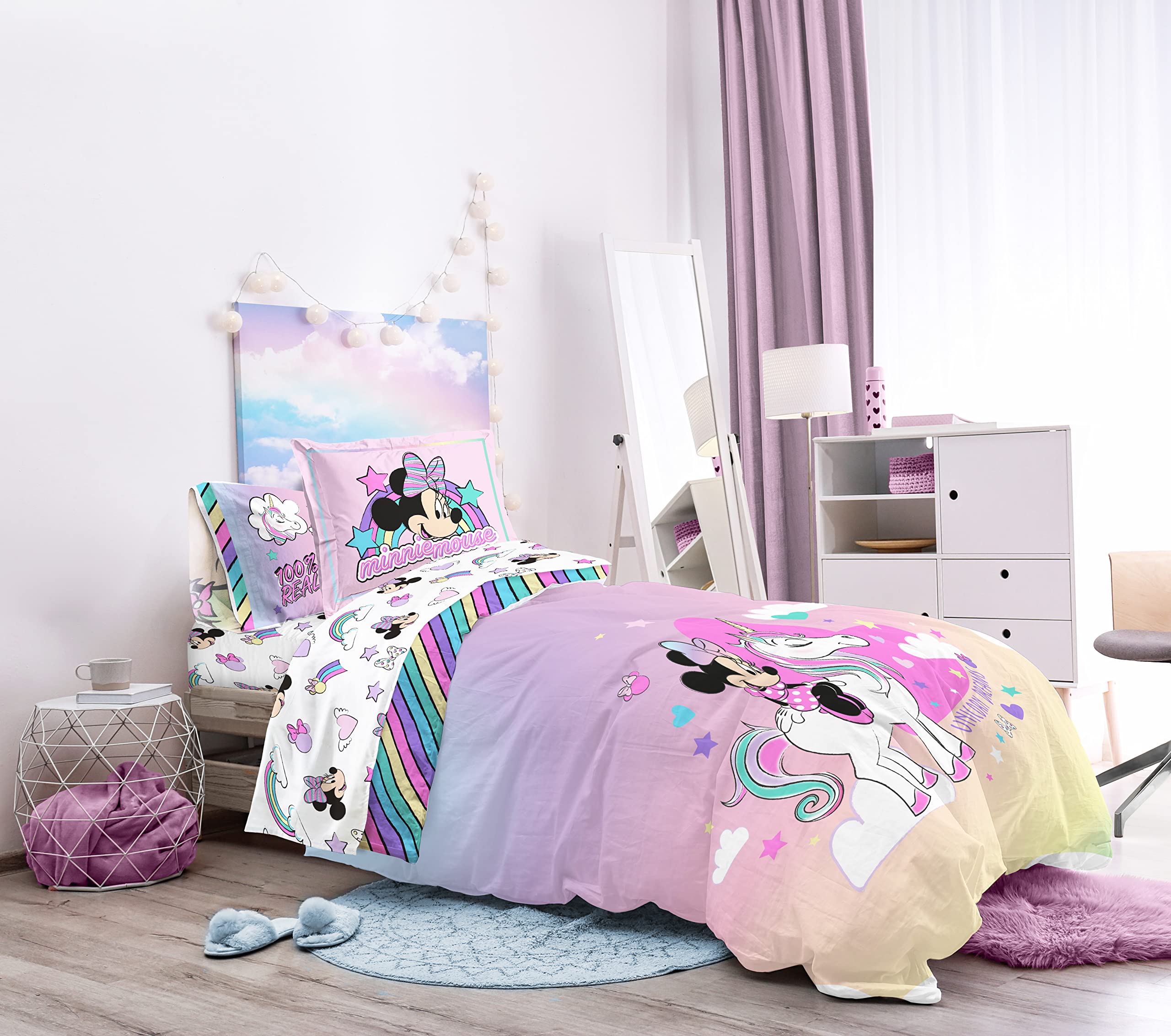 Jay Franco Minnie Mouse in a kid bedroom lifestyle image inspiring playful decor
