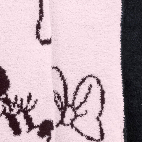 Jay Franco detailed shot of Minnie and bows print for playful style