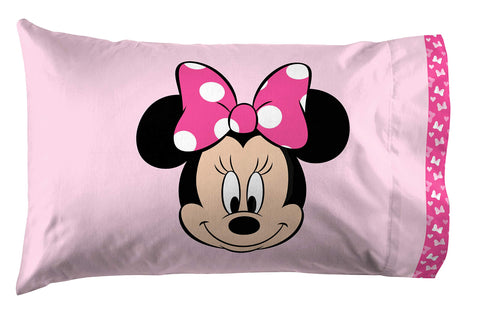 Jay Franco flat sheet close-up showing Minnie pattern and vibrant long-lasting color