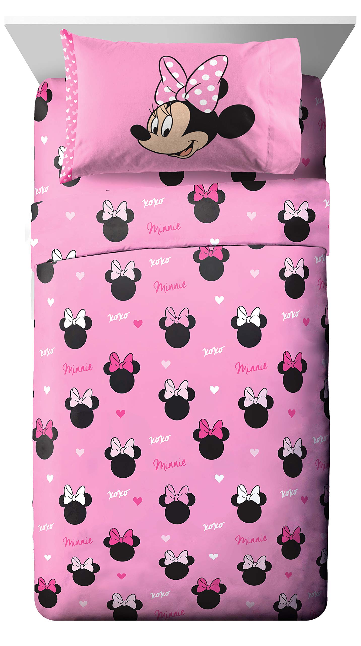 Jay Franco Minnie Mouse front packaging shows cheerful design and durable bedding