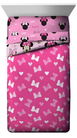 Jay Franco Minnie pillowcase detail highlighting print clarity and smooth finish