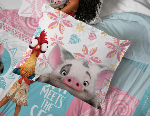 Jay Franco Moana comforter print close-up showing vibrant characters and durable finish