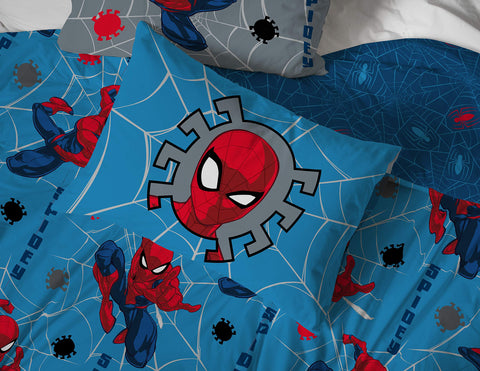 Jay Franco Spider-Man fabric texture macro demonstrating soft touch and longevity
