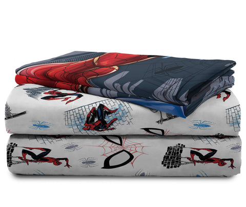 Jay Franco Spiderman on full mattress for scale and accurate size reference