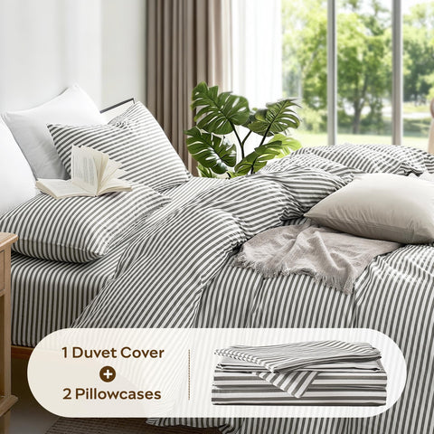 JELLYMONI scale comparison on a king bed showing generous drape and coverage
