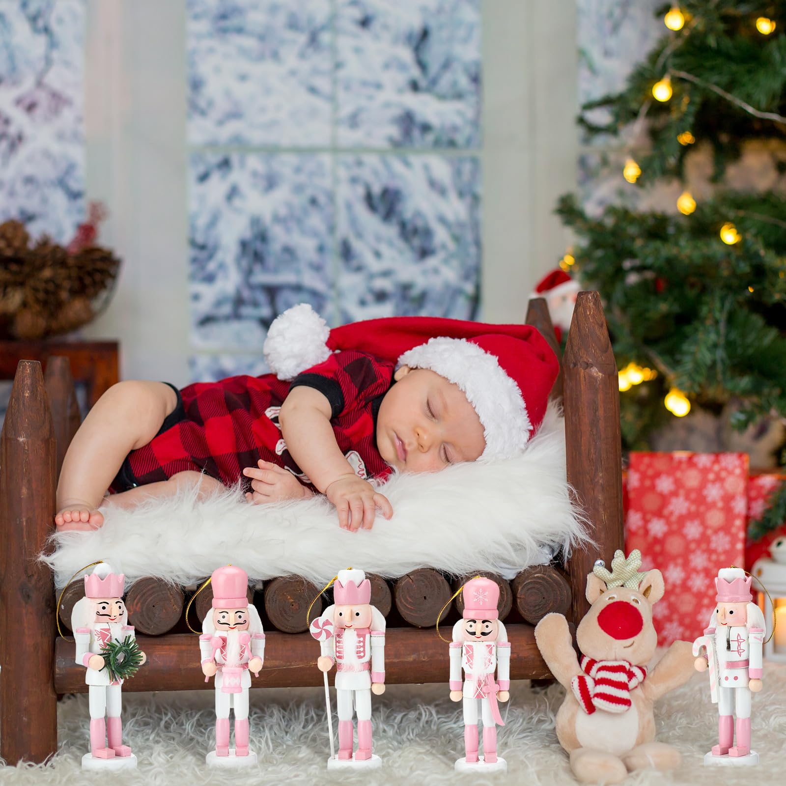 Jetec gift box display of nutcracker set ready to present as a thoughtful, festive gift option