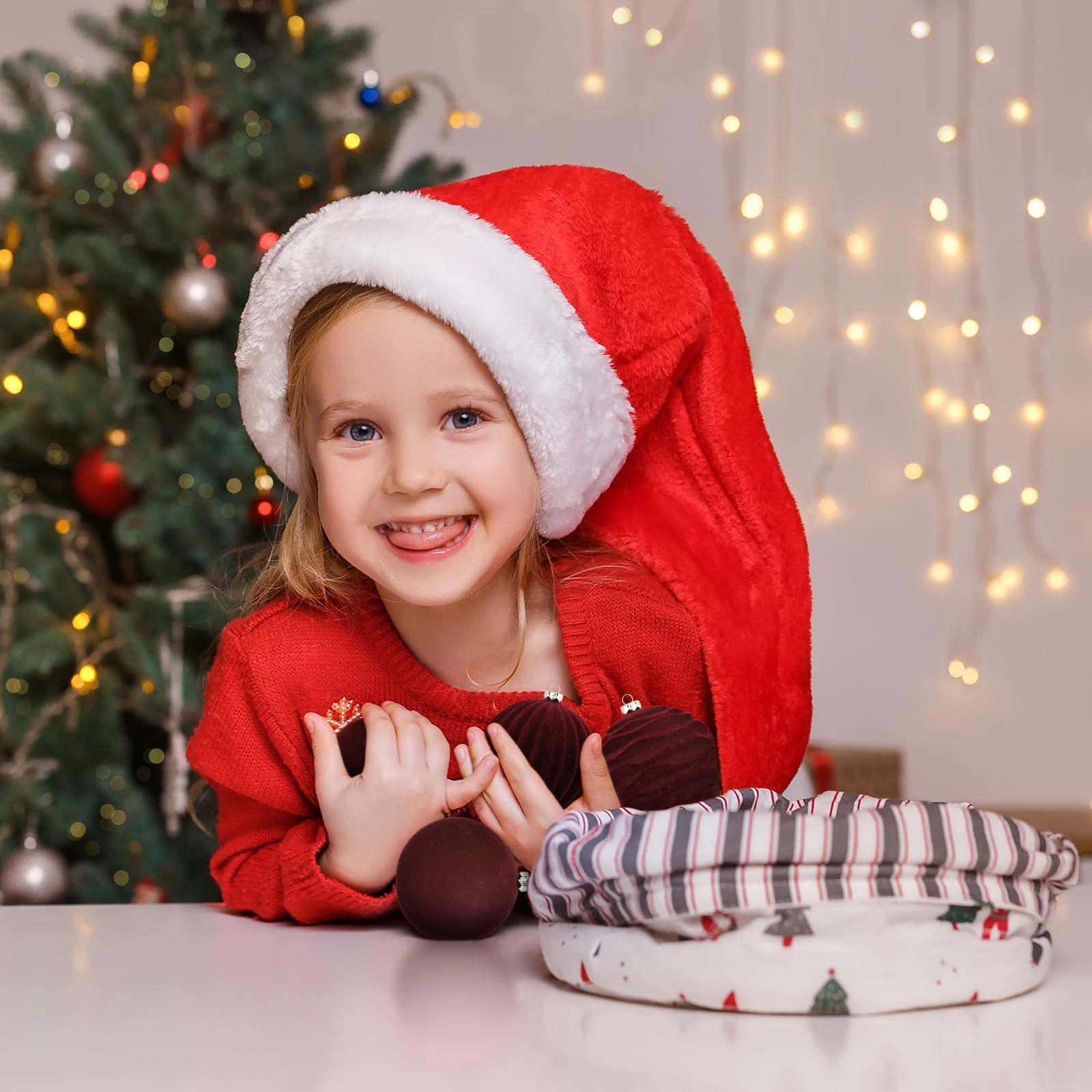 Jlong ornaments on decorated Christmas tree adding cozy depth and warm light benefit