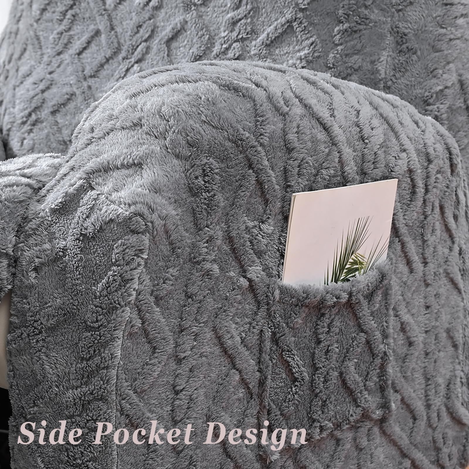 JOKIVTOU covered recliner with a small dog illustrating pet protection