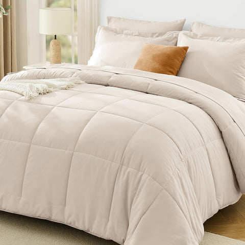 JOLLYVOGUE beige comforter front view showing cozy coverage and neutral decor appeal