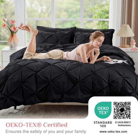 JOLLYVOGUE folded sheet set showing smooth microfiber for soft feel