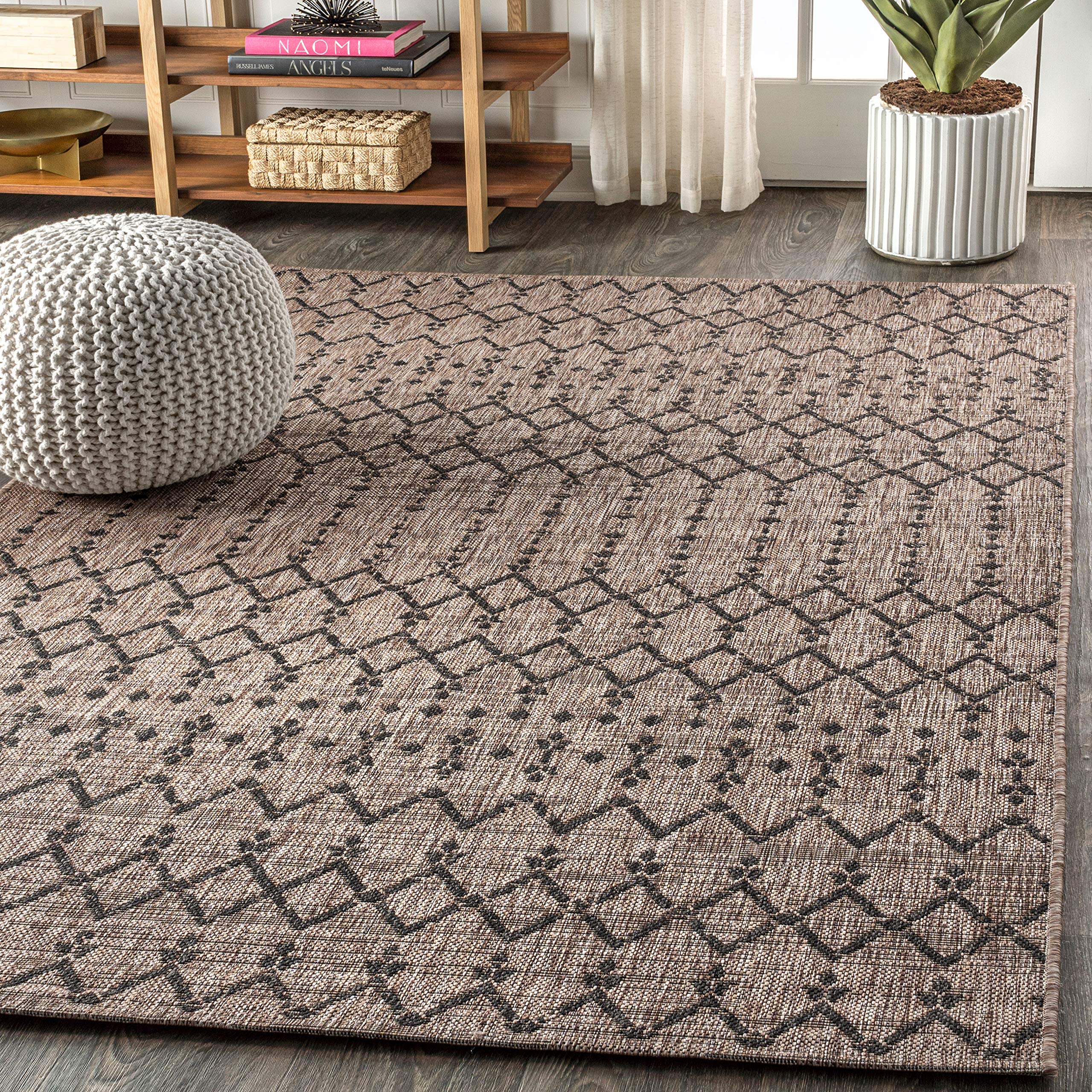 JONATHAN Y corner detail displaying tight weave and non-shedding edge