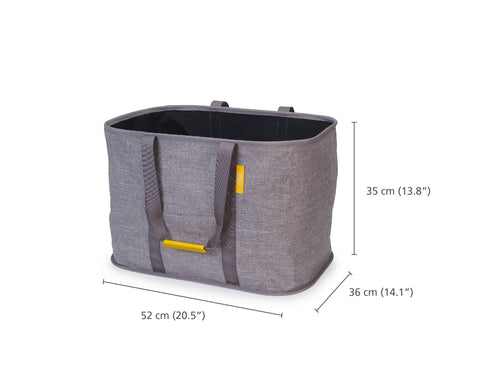 Joseph Joseph moisture-resistant interior close-up for easy wipe-clean benefit