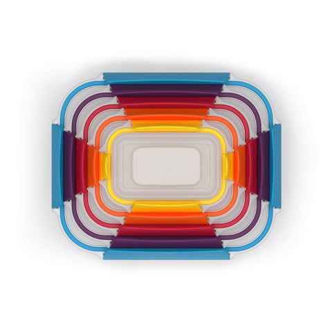 Joseph Joseph container reheating in microwave illustrating ease of use