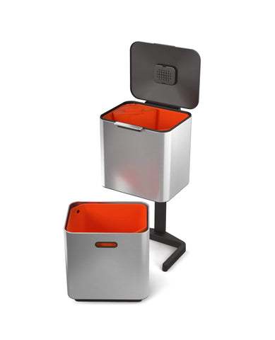 Joseph Joseph Totem Max inner bucket closeup with liner hooks for secure bag placement
