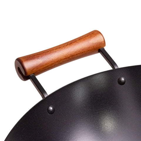 JOYCE CHEN wok in use on gas stove offering fast searing and high-heat control benefit