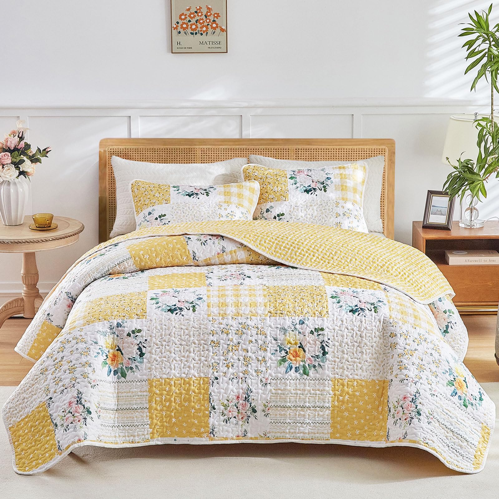 Joyreap quilt front floral design shows vibrant yellow flowers and cheerful style