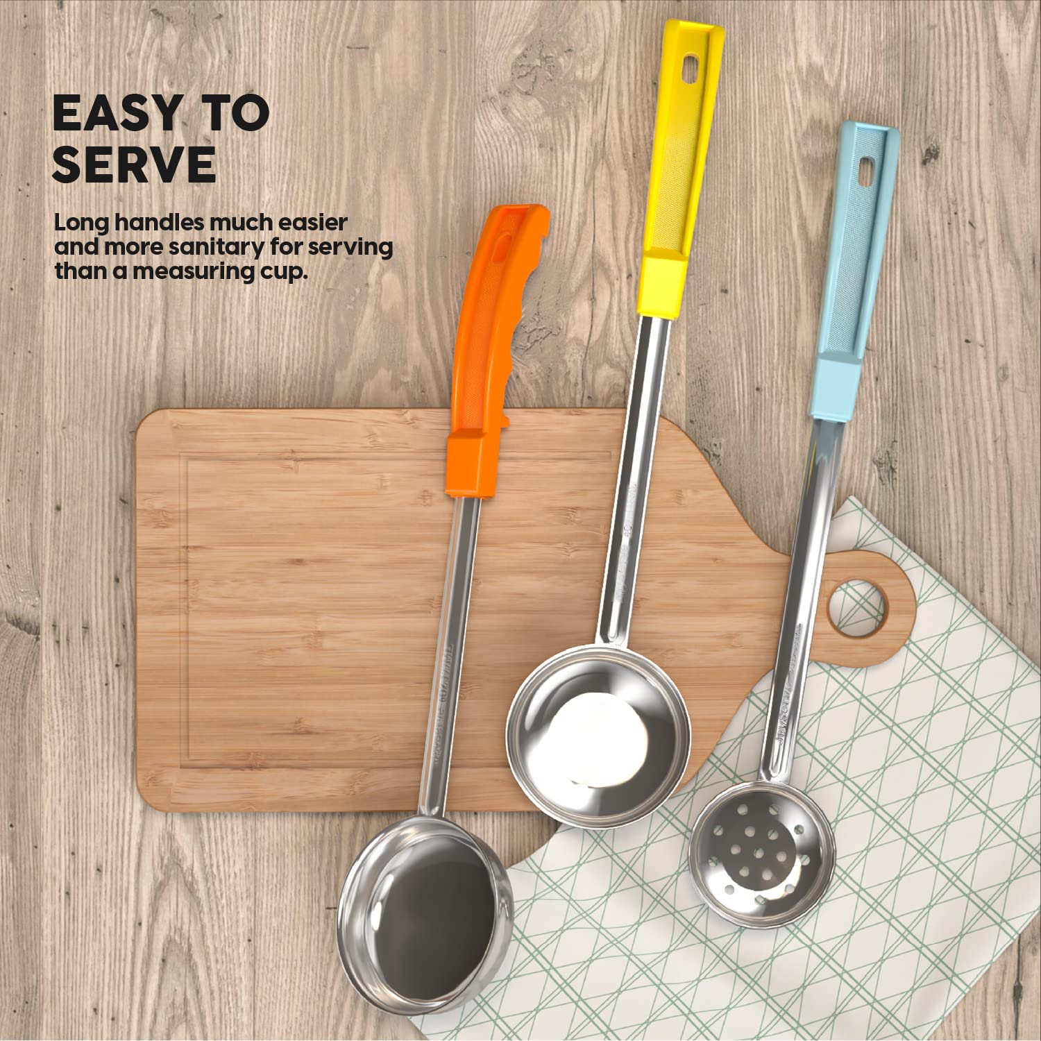JoyServe spoon scooping salad in kitchen service, consistent portions and cleaner plating
