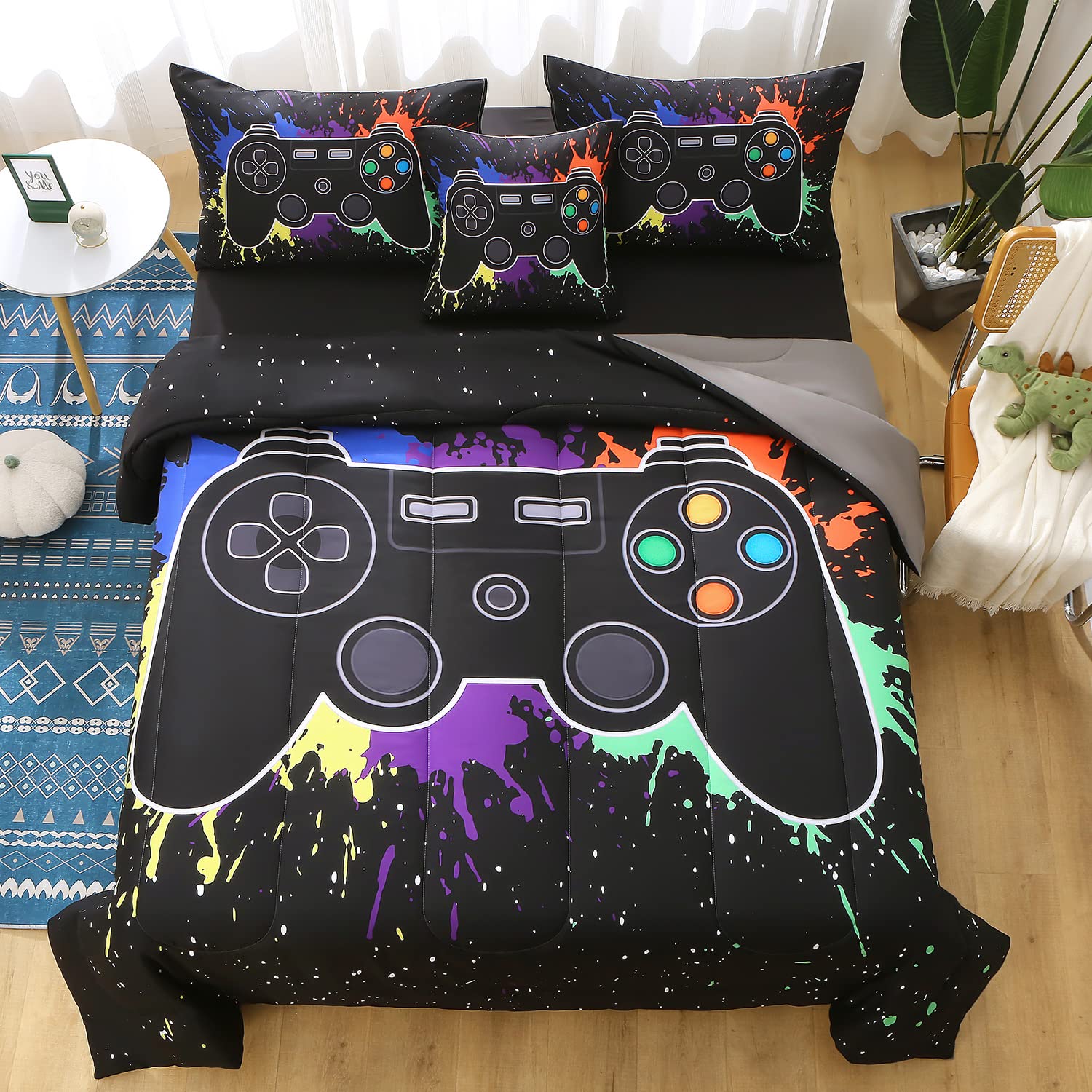 JQinHome 3D controller print detail emphasizing vibrant gaming style