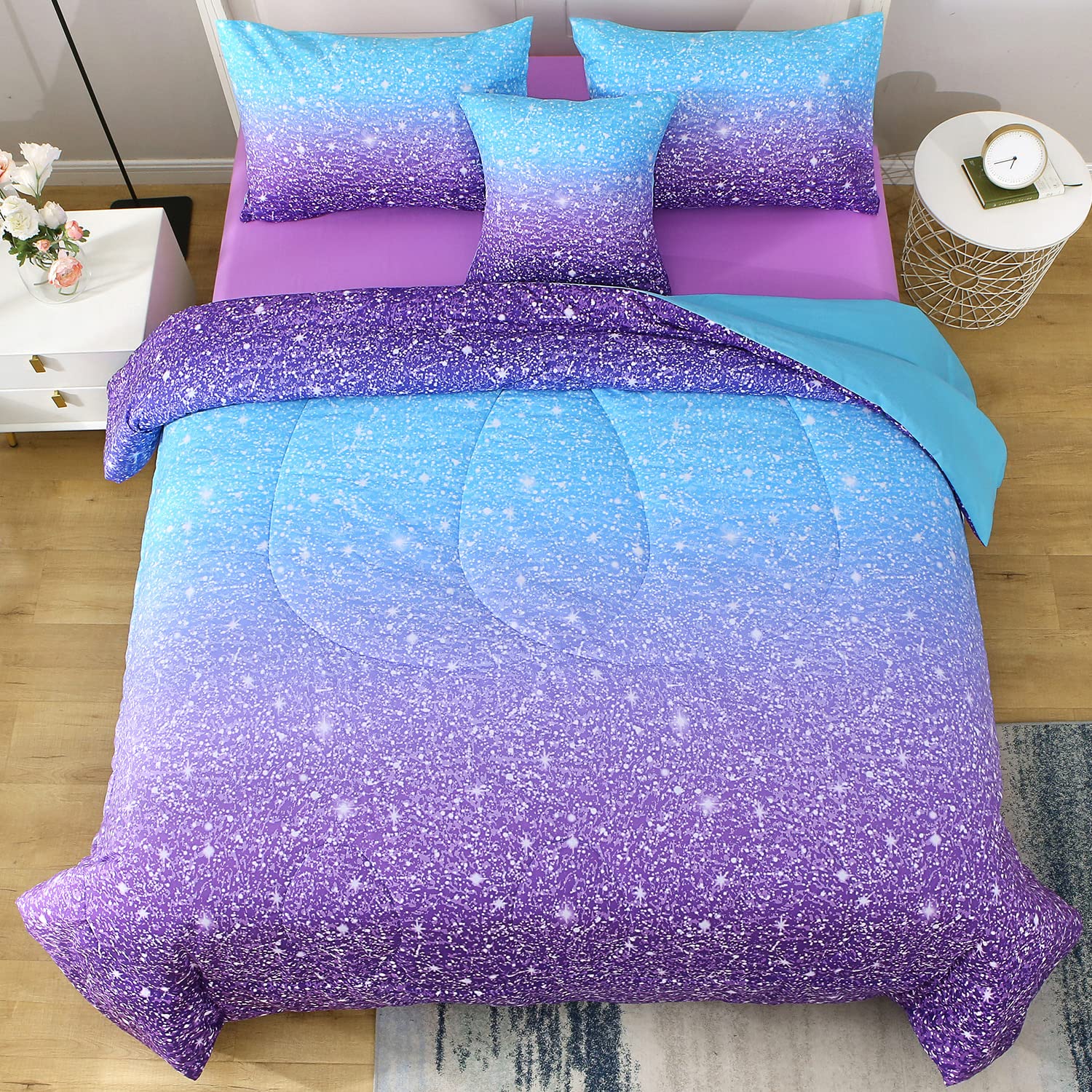 JQinHome gradient pattern detail showing blue to purple shimmer benefit