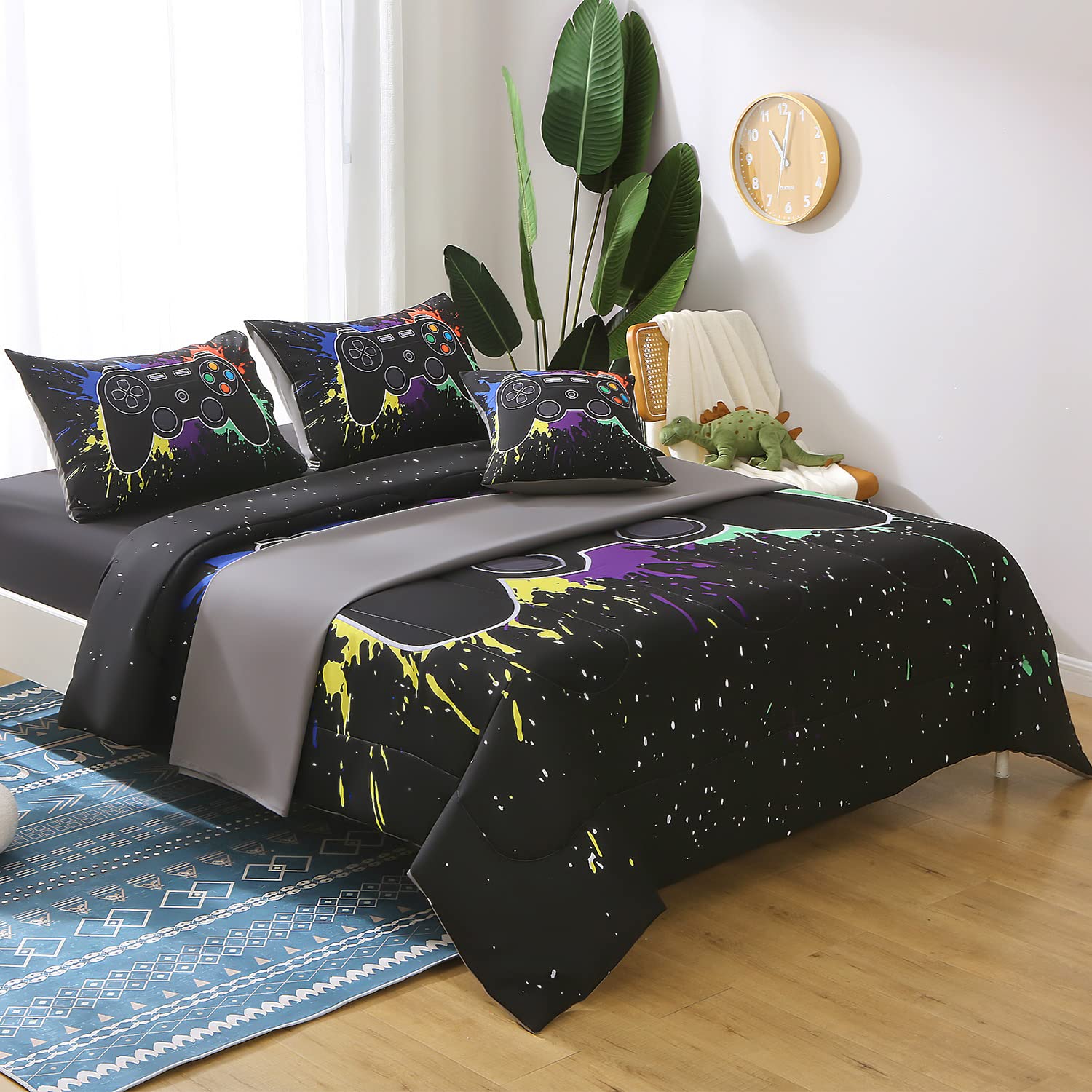 JQinHome fitted and flat sheets plus pillowcase set showing complete bedding