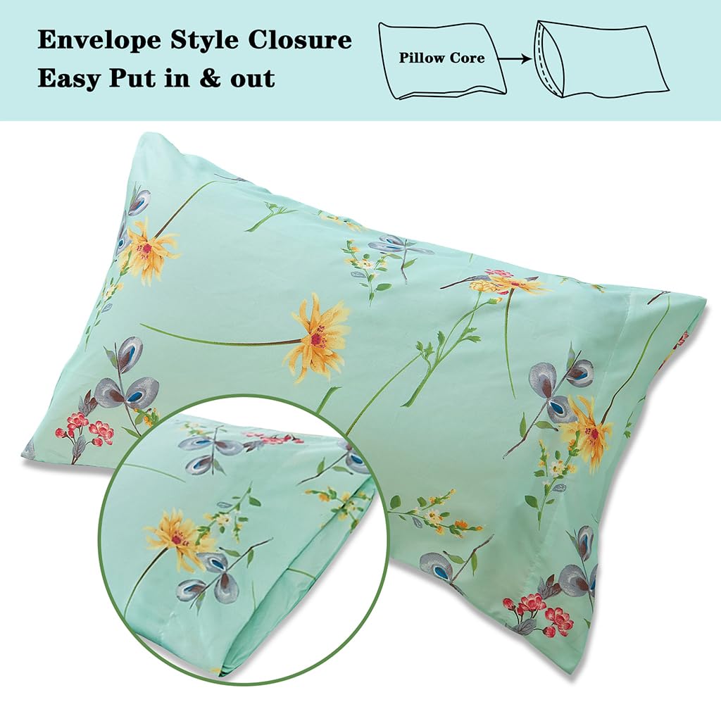 JSD fitted sheet detail showing elastic deep pocket for secure mattress fit