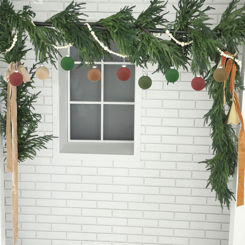Jutom outdoor porch decor demonstrates weather-resistant look for entryway display