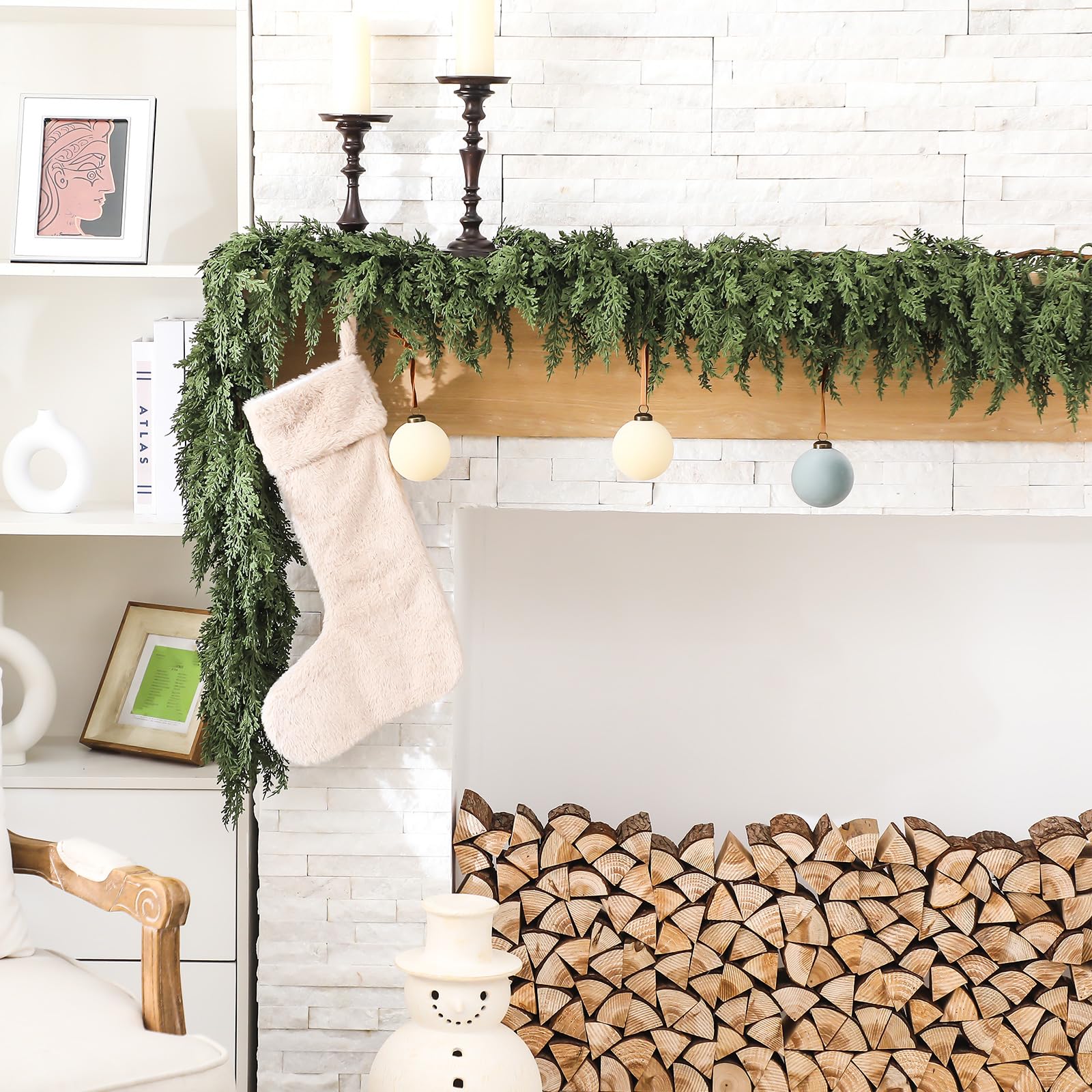 Jutom flexible garland wrapped around banister offering easy stairway styling
