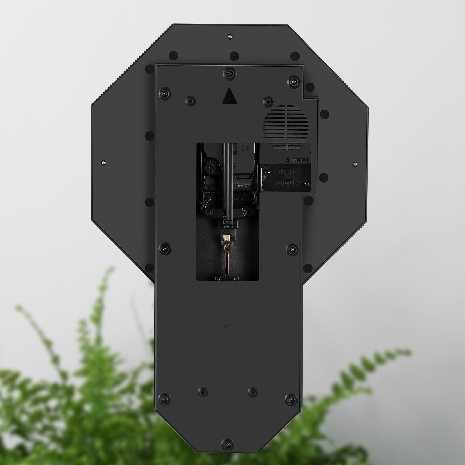 KANEODOT hanging installation showing wall hook and simple setup benefit
