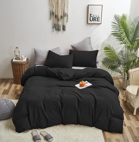 KAREVER lifestyle shot of comforter in bedroom giving cosy, breathable comfort