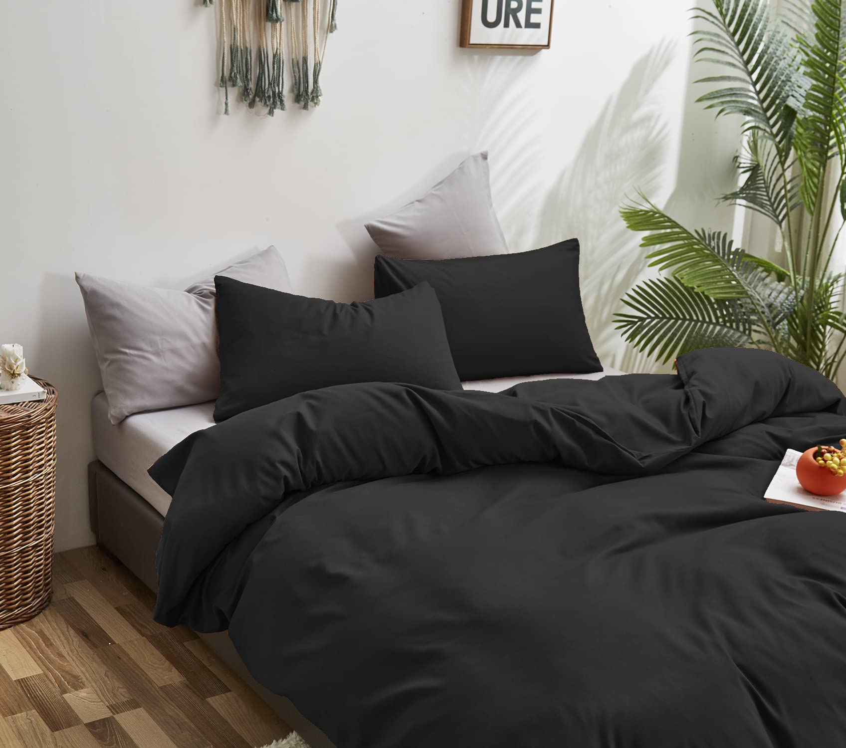 KAREVER pillowcase detail with reinforced stitching for lasting softness and fit