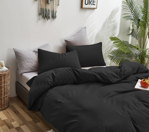 KAREVER pillowcase detail with reinforced stitching for lasting softness and fit
